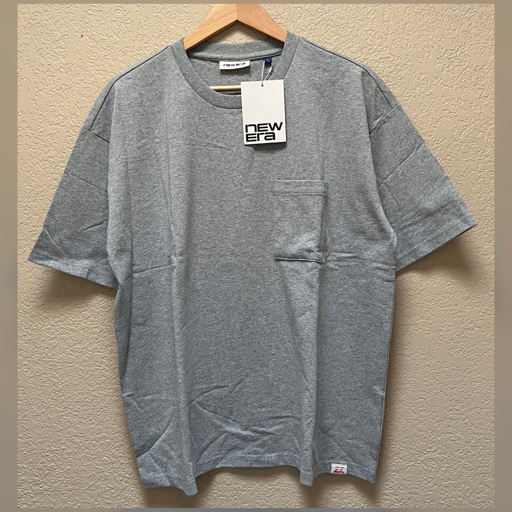 New Era Aurora Pocket Gray T-Shirt Size Large